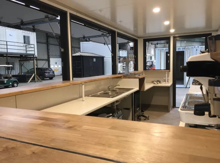Contenedor de Envío de 20 Pies Convertido en Cafetería, Bar y Snack Bar - Imagen 6