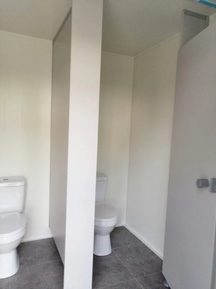 Remolque WC Doble 6 × 2,40 m - Imagen 5