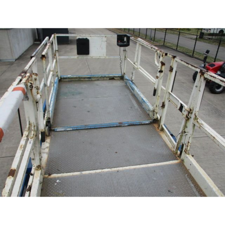 Plataforma Elevadora de Tijera Genie GS-4390 - Imagen 4