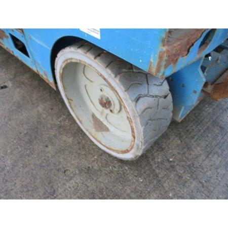 Plataforma Elevadora de Tijera Genie GS-3246 - Imagen 4
